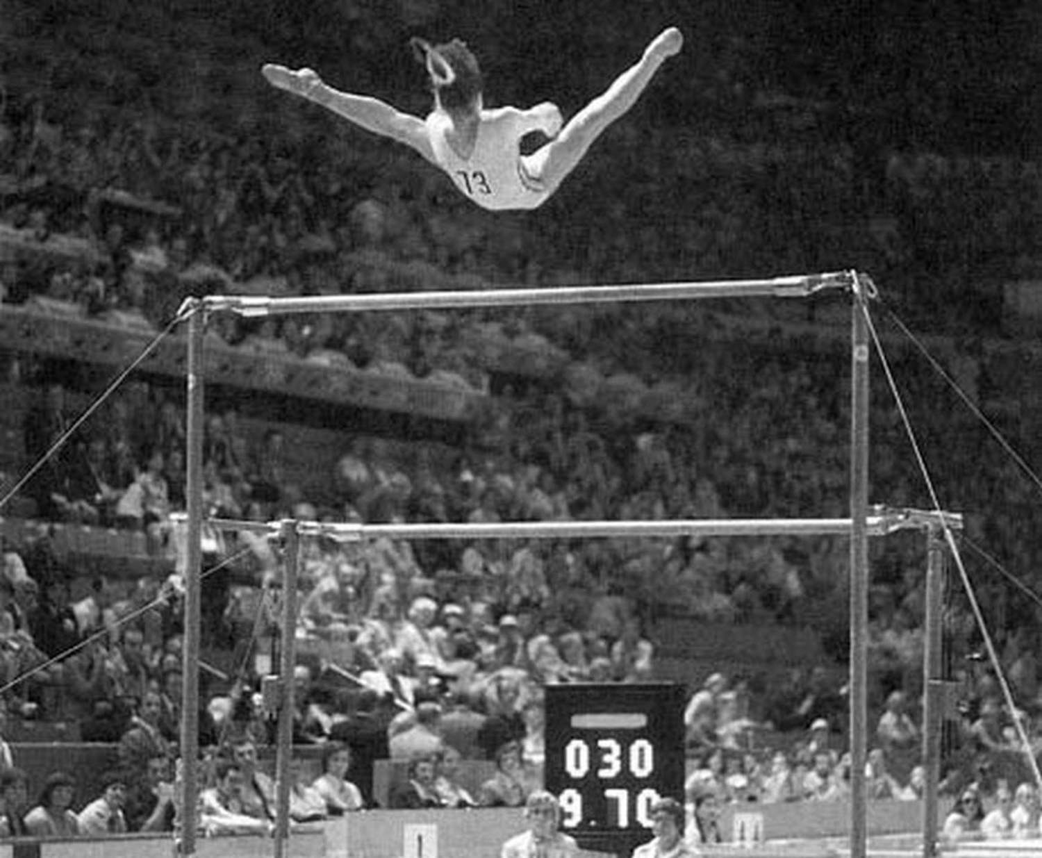 50 de ani de când Nadia Comăneci a obţinut primul 10 din istoria gimnasticii olimpice, la Jocurile Olimpice Montreal 1976, în comentariul lui Cristian Țopescu