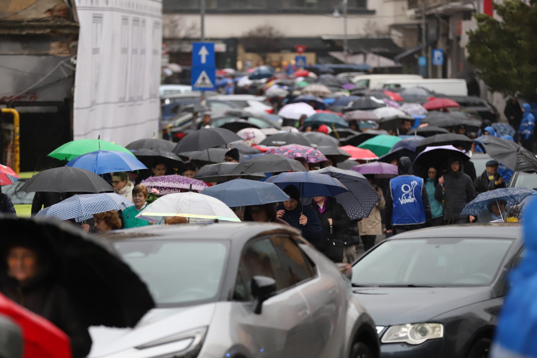 Floriile Catolice 2026: Cum sărbătoresc șvabii și maghiarii Virágvasárnap în marile orașe din Ardeal