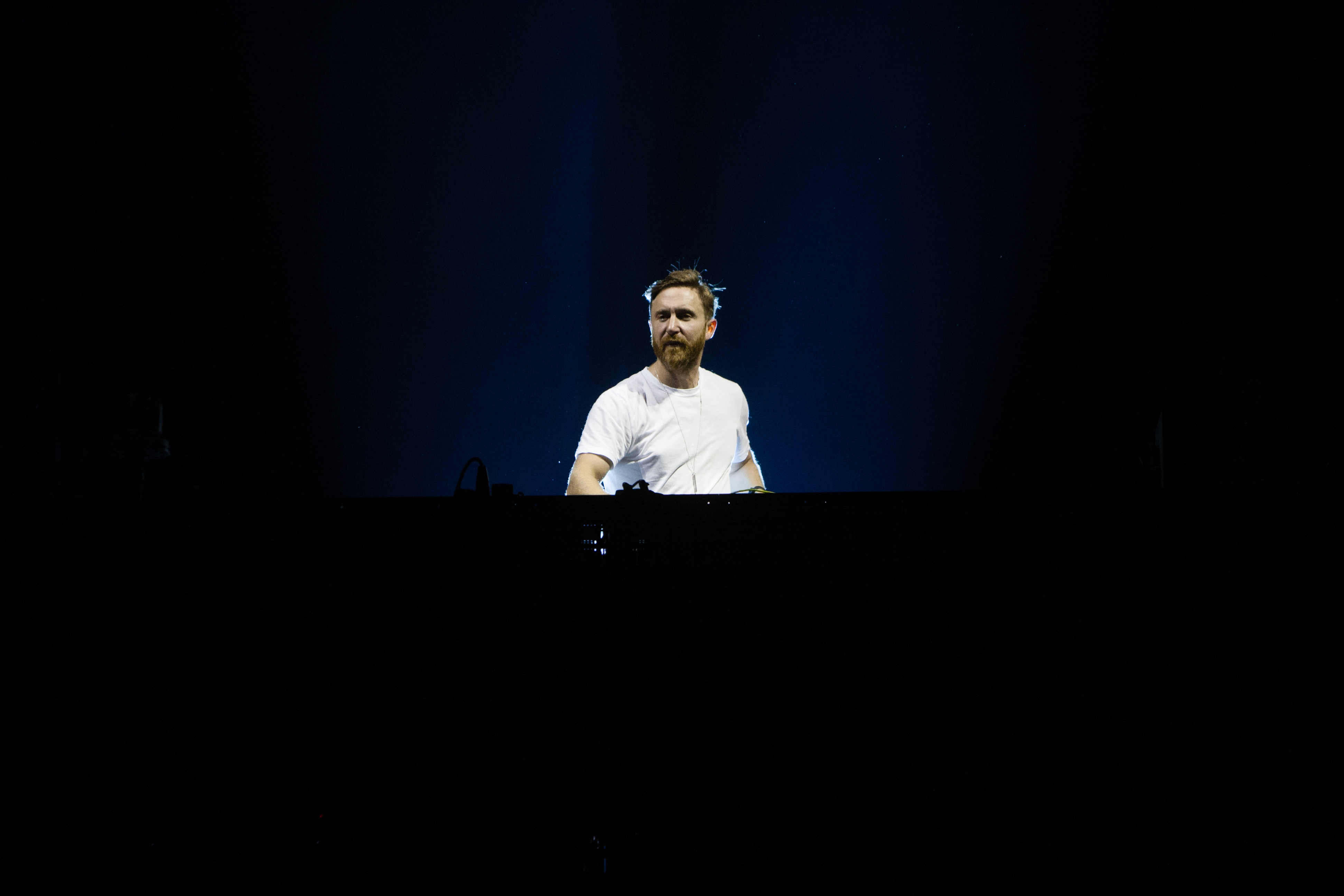 David Guetta, show electrizant la Romexpo. Mii de oameni au venit să-l vadă | FOTO