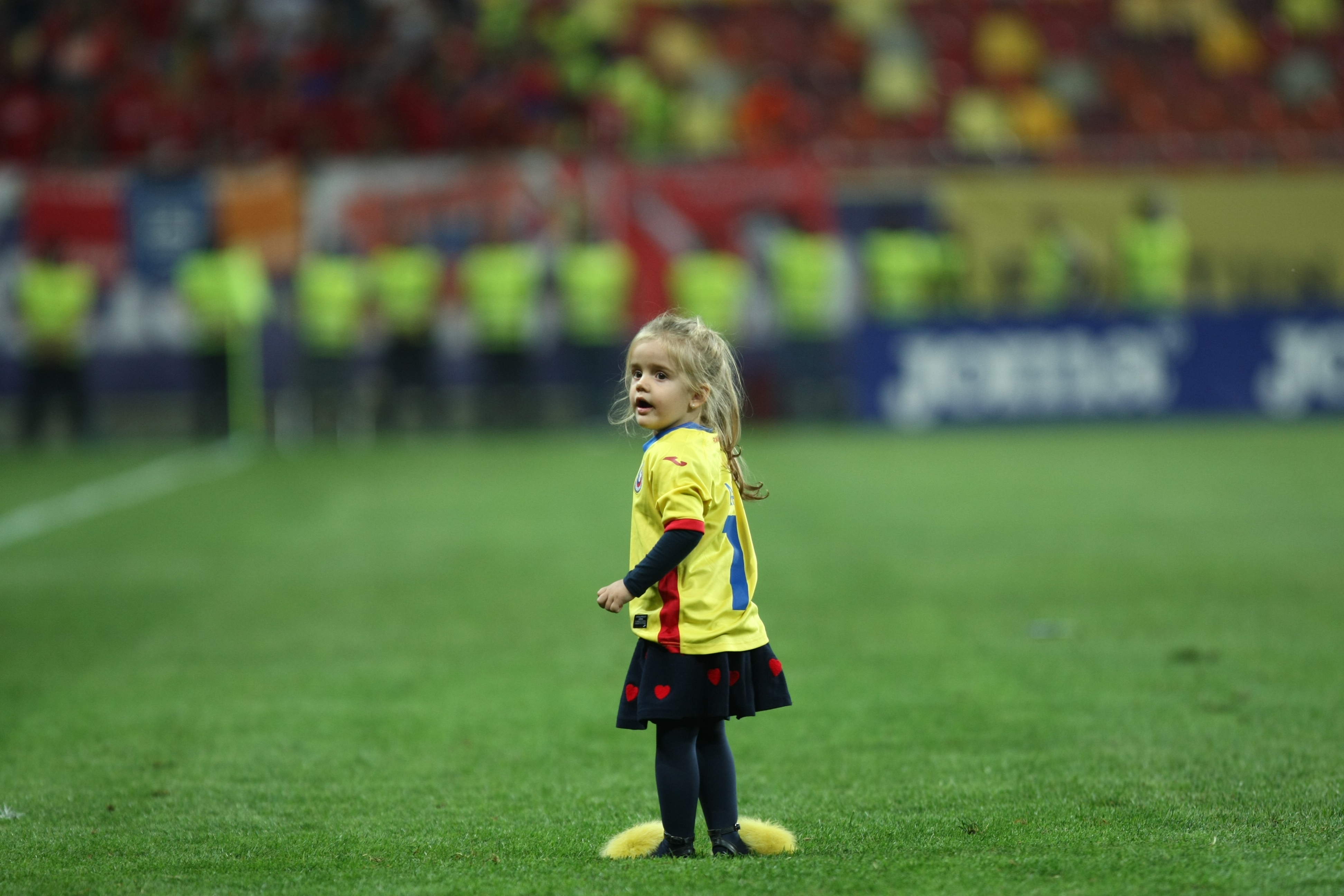 România - Armenia 1-0. Copiii de pe ”Arena Națională” au fost atracțiile serii / GALERIE FOTO