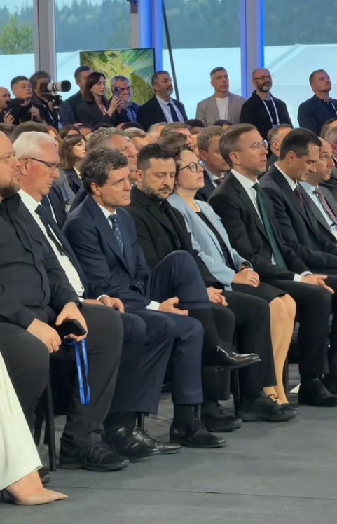 Nicușor Dan la summit-ul din Ucraina