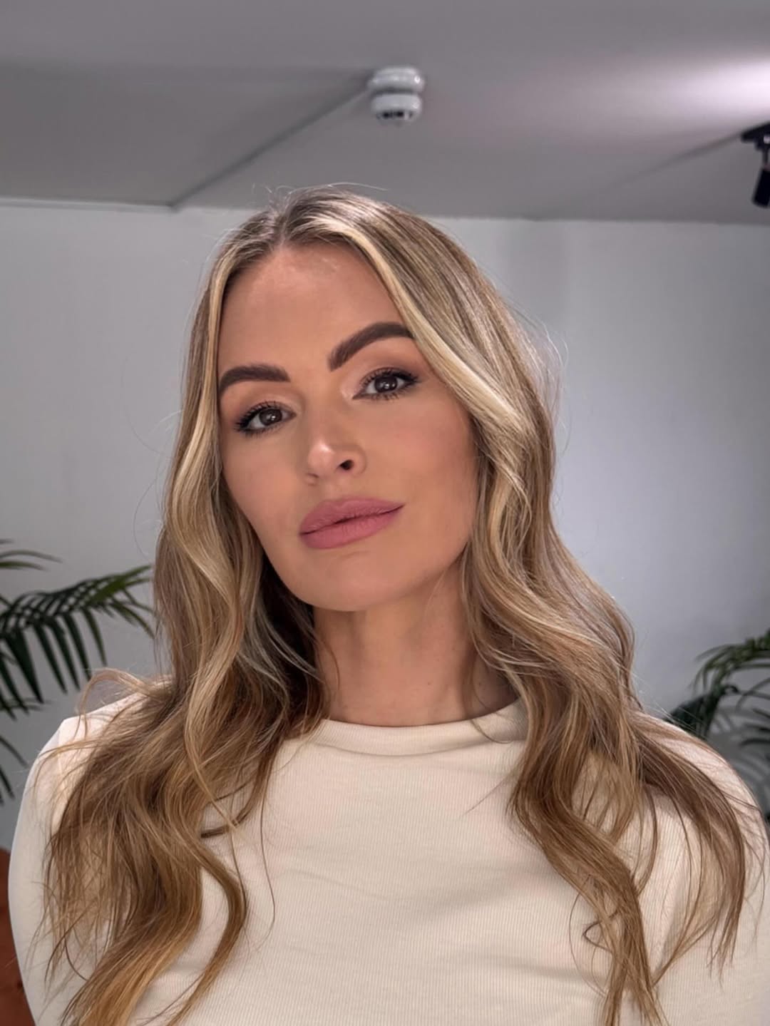 Panică la TV. O celebră prezentatoare a leșinat în timpul unei transmisiuni live: „A fost ciudat”