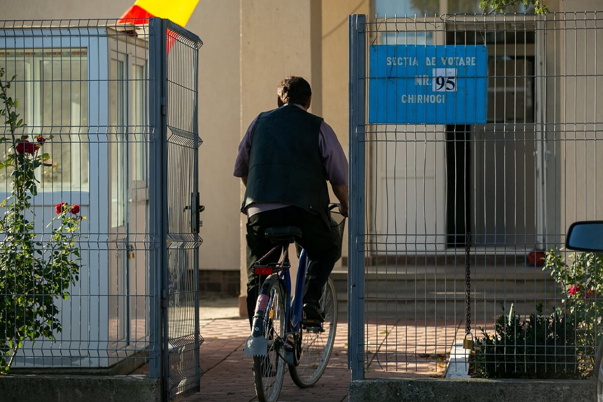 Alegeri locale 2020. Ziua votului în 50 de imagini