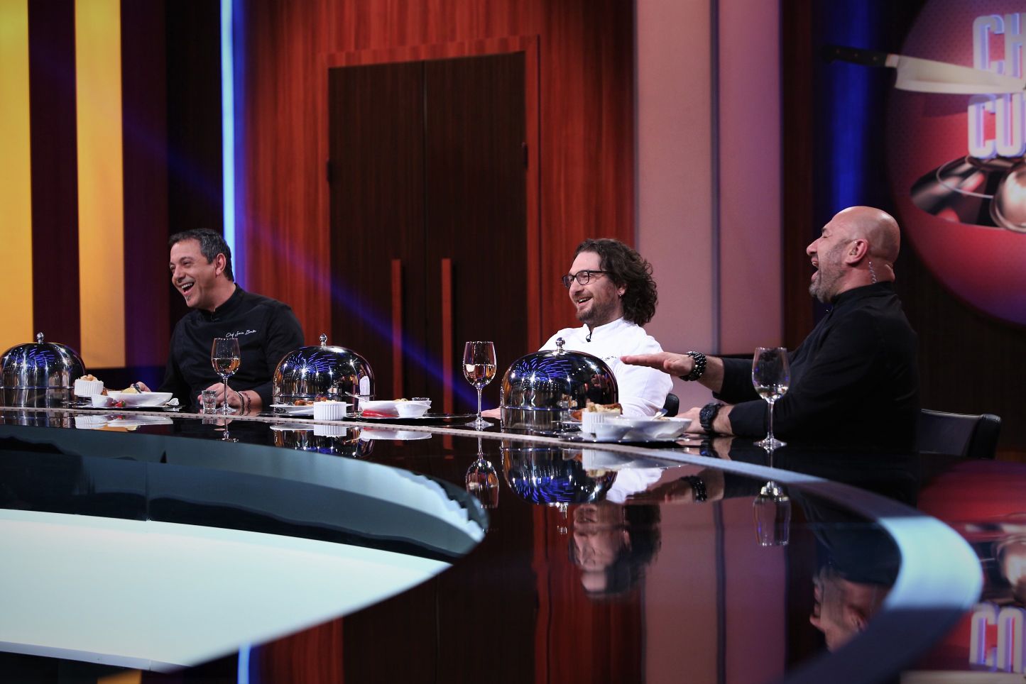 Surorile Crudu își încearcă norocul în sezonul special Chefi la cuțite | FOTO