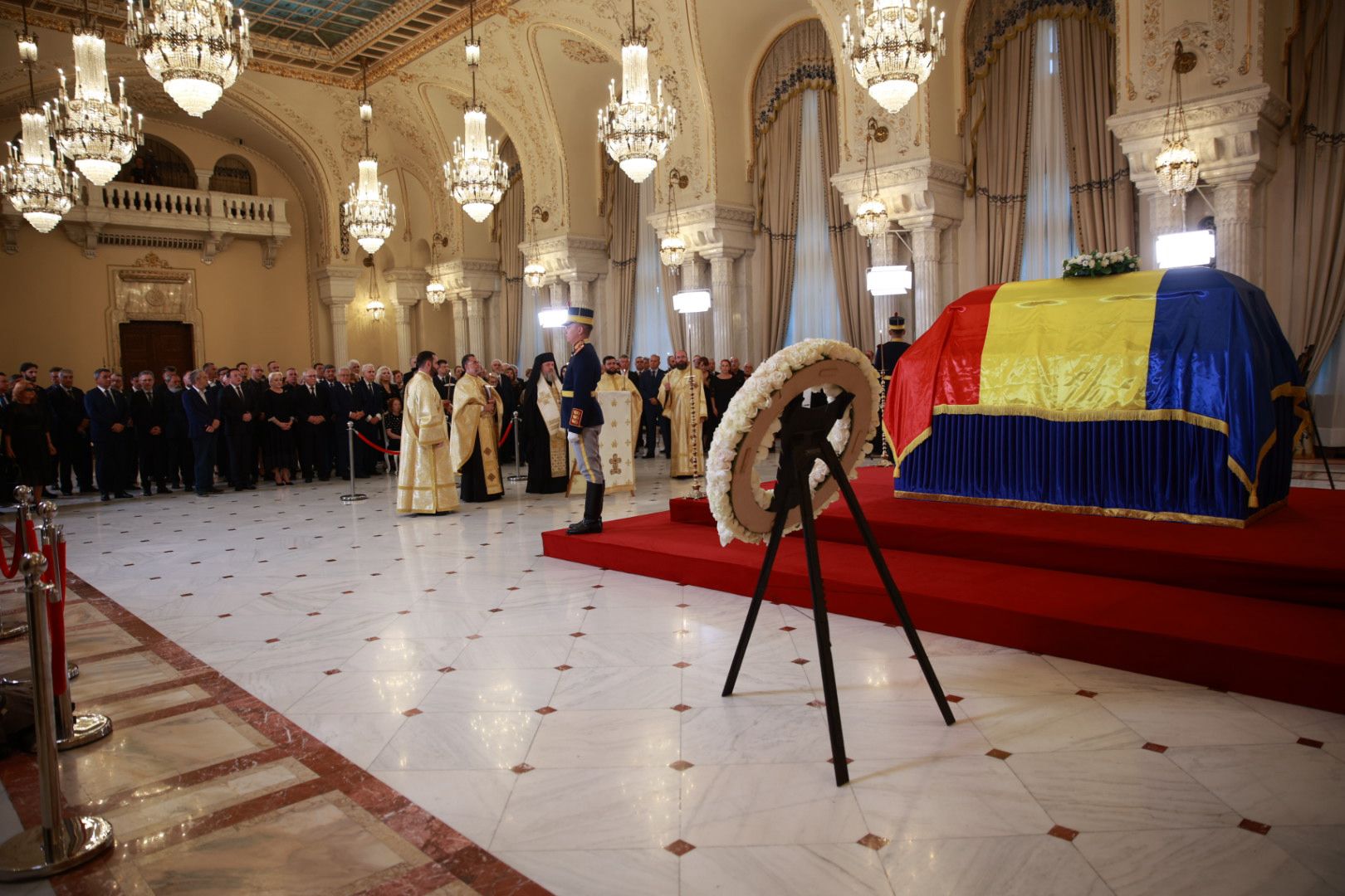 TVR, o nouă gafă: „Reprezentanții Spitalului Grigore Antipa au precizat că starea de sănătate a fostului președinte Ion Iliescu s-a deteriorat”