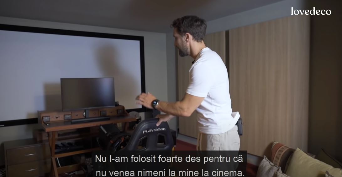 Imagini cu vila din Corbeanca în care Dani Oțil locuiește cu Gabriela Prisăcariu. Au cinema în pivniță