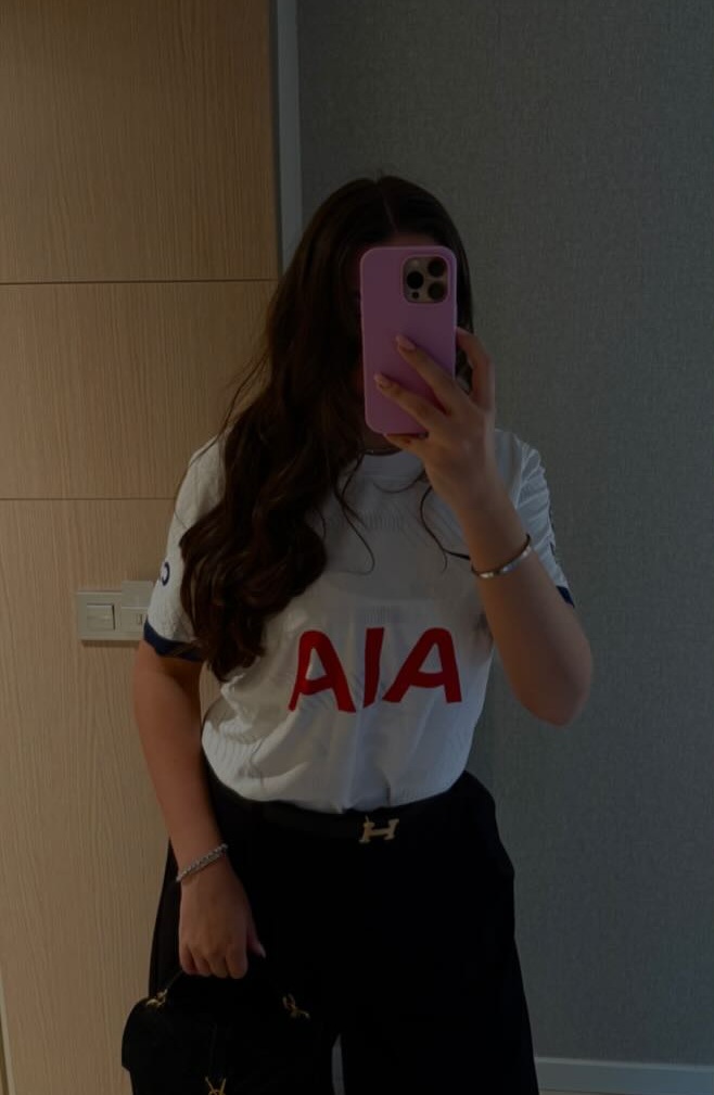 Sora lui Radu Drăgușin, apariție incendiară în Bilbao. Meira a atras toate privirile înainte de finala Europa League câștigată de Tottenham