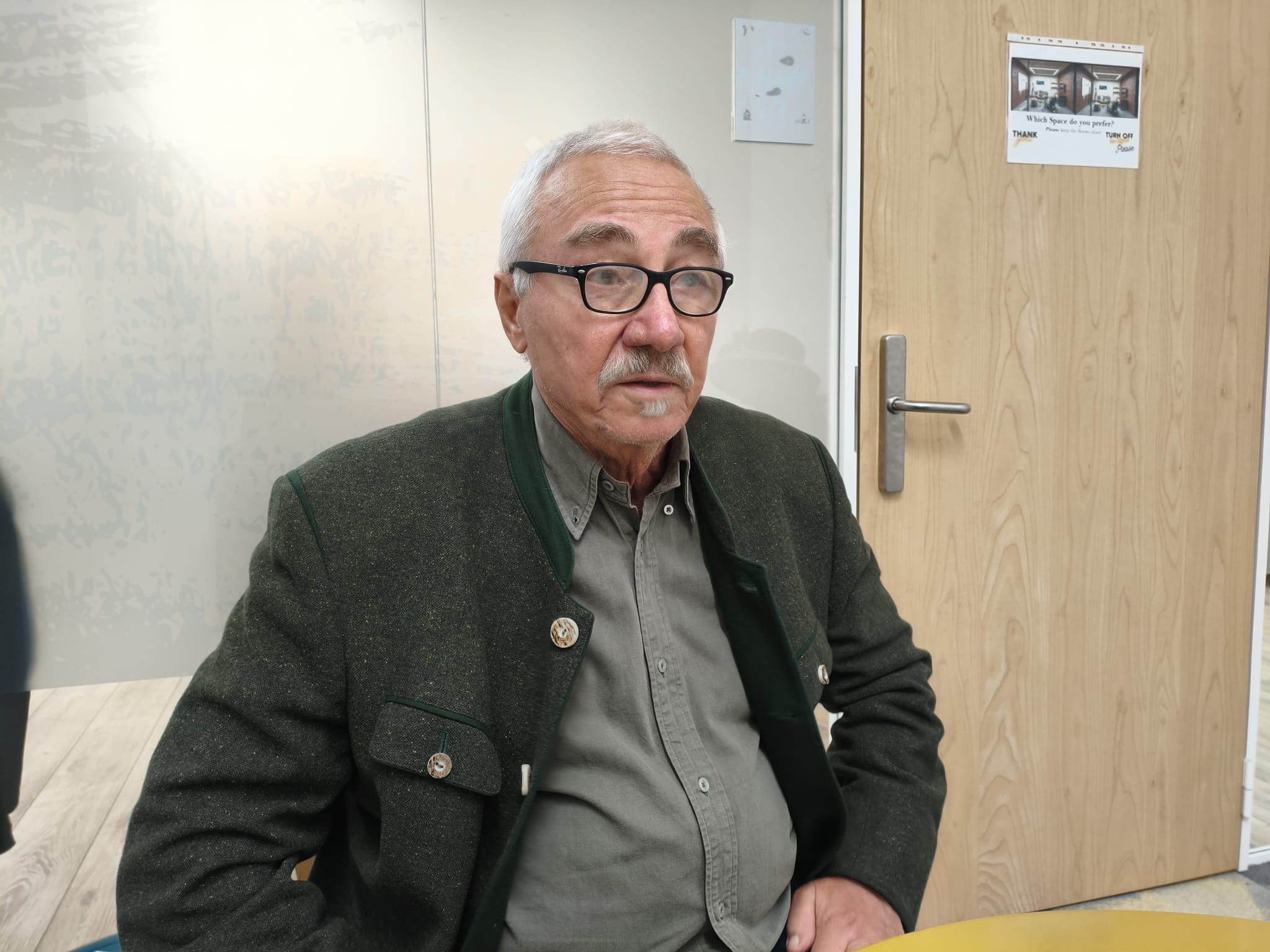 Remus Botarro, artistul român considerat urmașul lui Brâncuși: „Spiritul locului îți influențează lucrările pe care le realizezi”