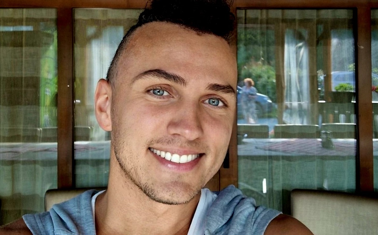 Mihai Trăistariu își cumpără 4 garsoniere la mare, în valoare de 300.000 de euro. Cum vor arăta acestea: „Sunt de lux, cu încălzire în pardoseală”