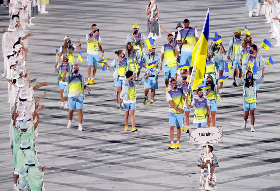 Jocurile Olimpice au început azi la Tokyo. România a schimbat portdrapelul, înainte de ceremonia de deschidere