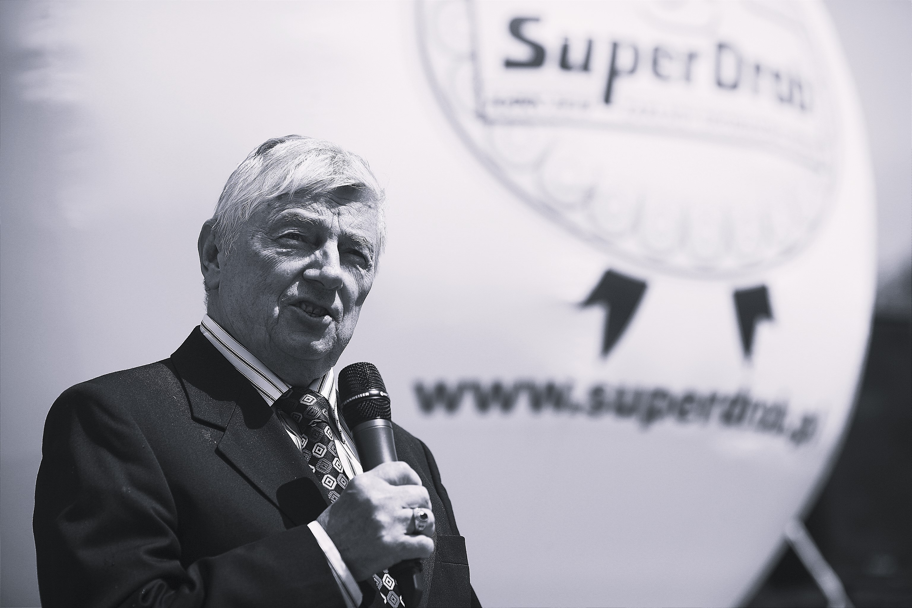 Ci ludzie biznesu odeszli w tym roku. Niektórzy w niejasnych okolicznościach