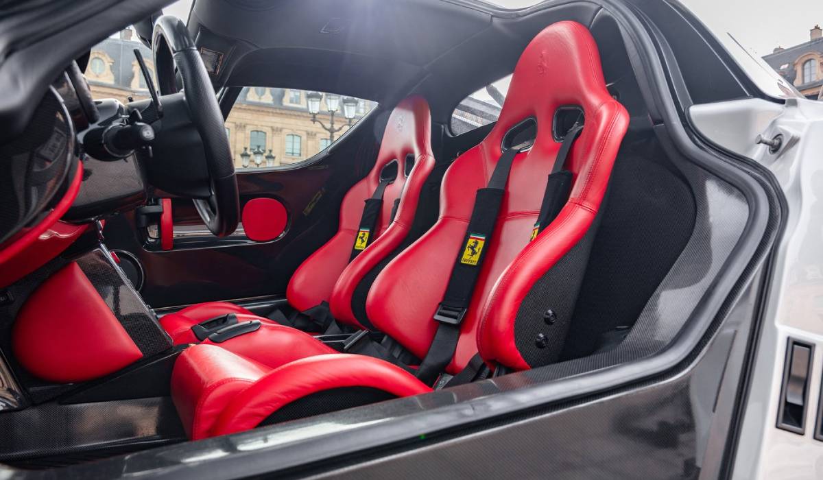 Cum arată Ferrariul extrem de rar scos la vânzare pentru 5.300.000 de euro. Sunt doar câteva în lume
