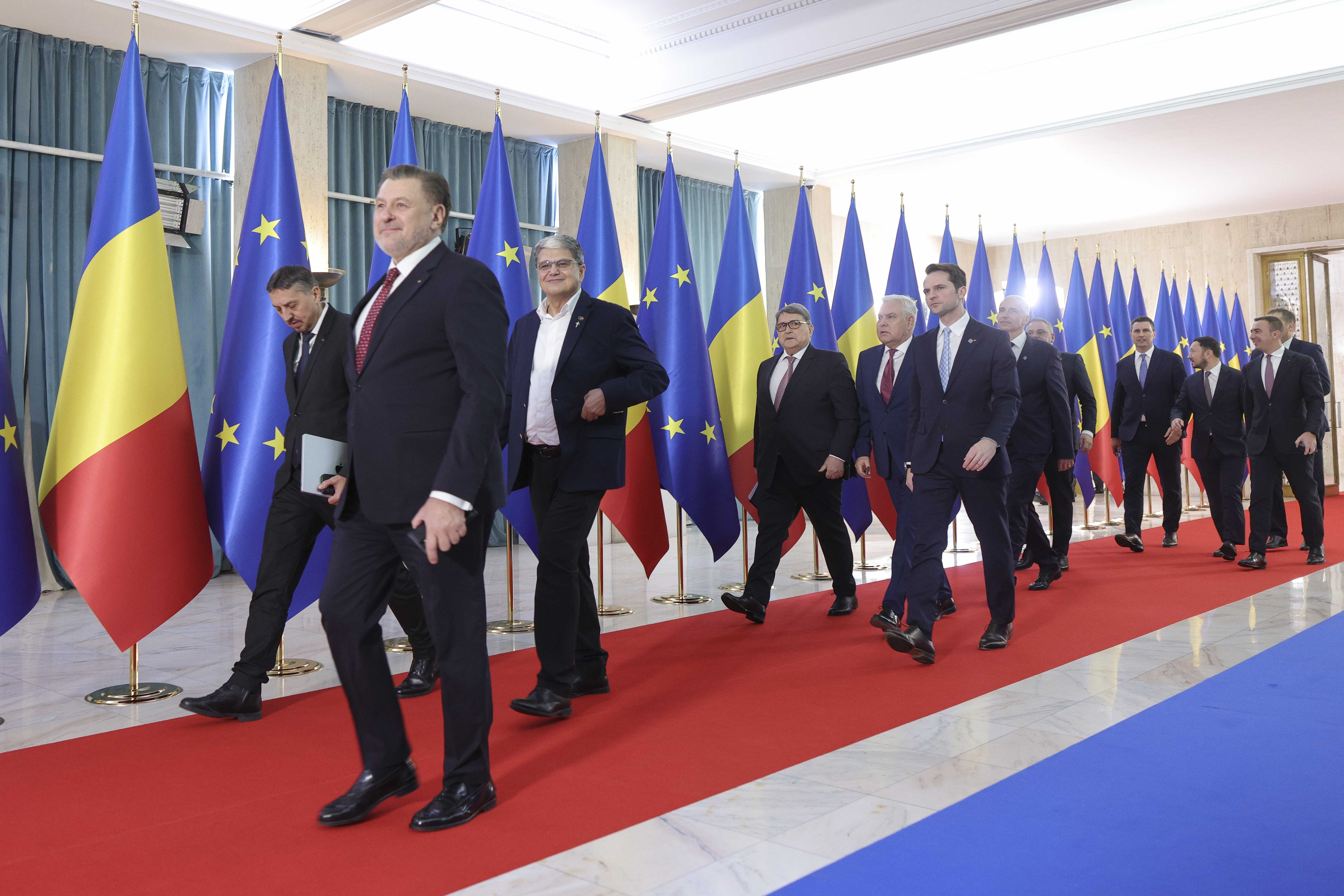 Marcel Ciolacu, în prima şedinţă a noului Guvern: „Ştim ce avem de făcut şi, mai ales, ştim ce greşeli nu mai trebuie să repetăm”