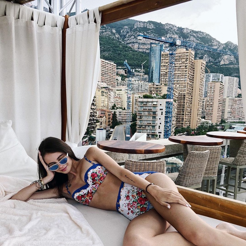 Cu ce se ocupă Rebecca Dumitrescu în America. Fata cea mare a Anamariei Prodan a renunțat la modelling: „Am făcut pentru mama”