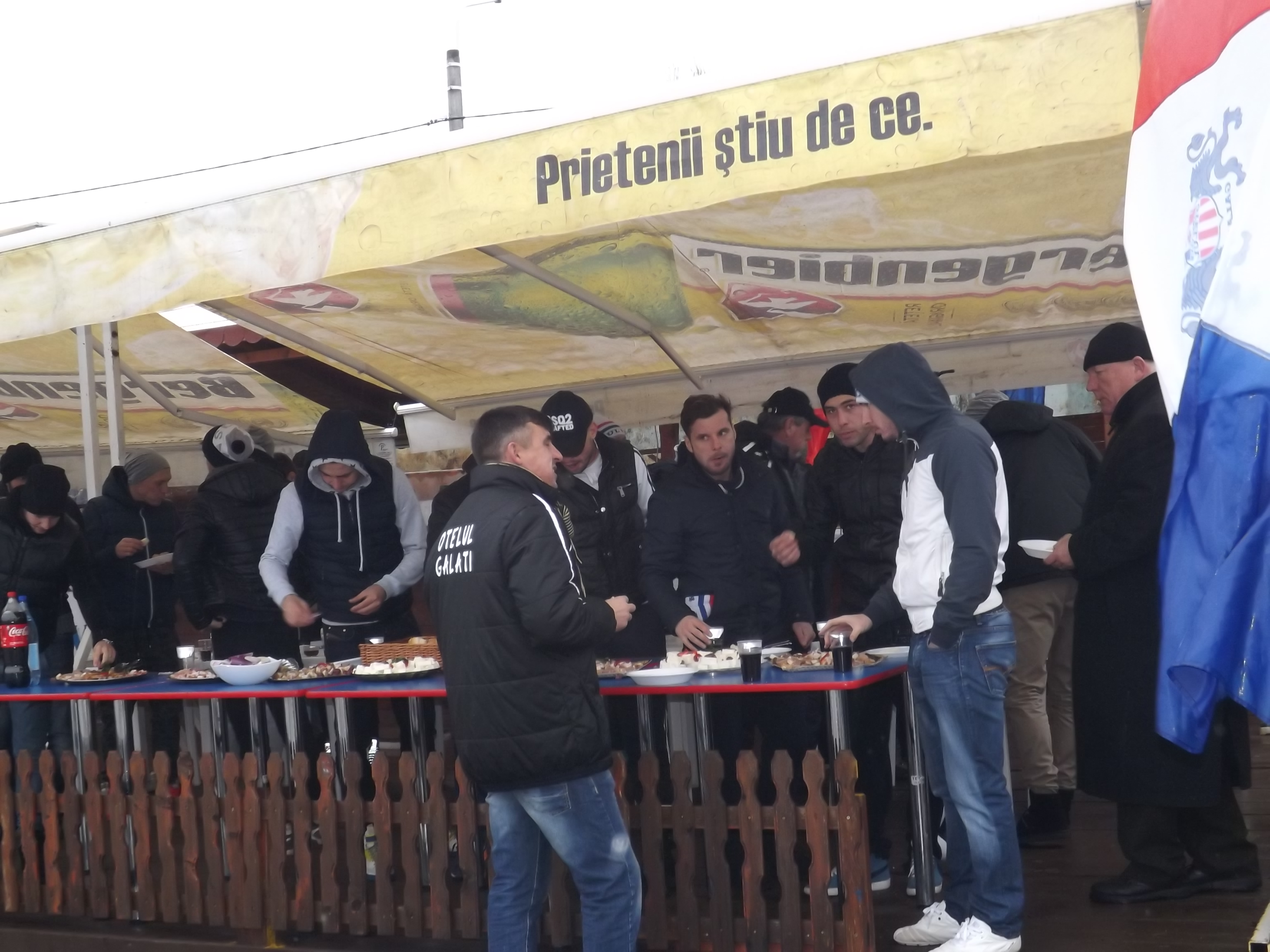 Oțelarii au tăiat porcul, dar cu atenție la siluetă! Selymes dă amenzi de 500 euro pe kilogram în plus