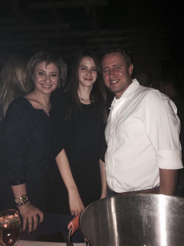 GALERIE FOTO / Reghe a petrecut în club alături de un fost dinamovist