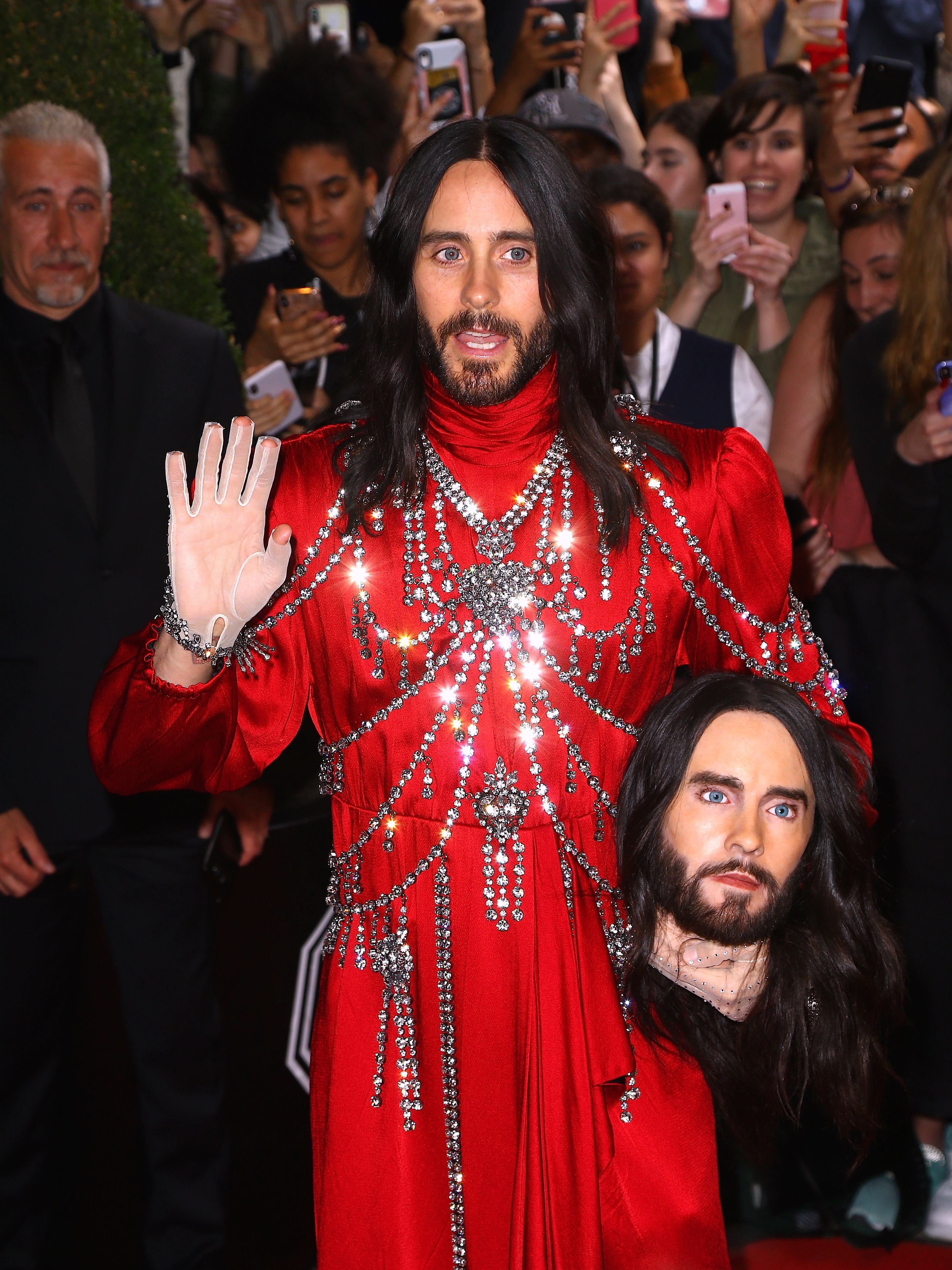 Cele mai controversate ținute din istoria Met Gala. Apariții care au stârnit reacții globale