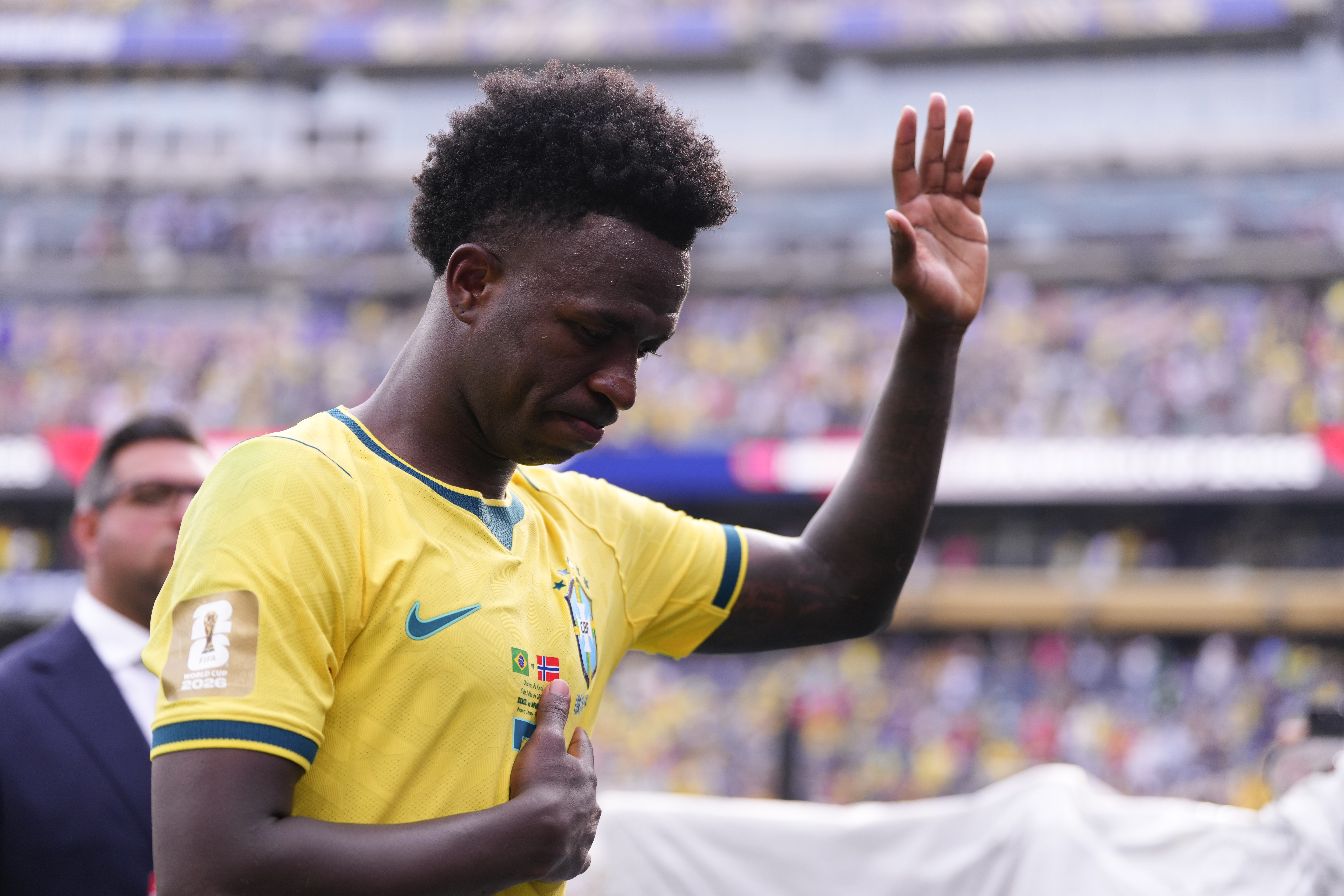 Vinícius Júnior megtörte a csendet, és mindenkitől bocsánatot kért a szégyenért