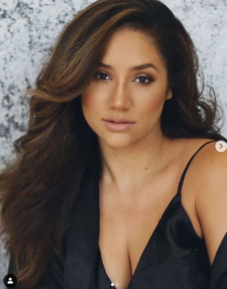 Zici că-i sora geamănă a lui Meghan Markle. Asemănarea unui model XXL cu soția Prințului Harry este uluitoare | FOTO