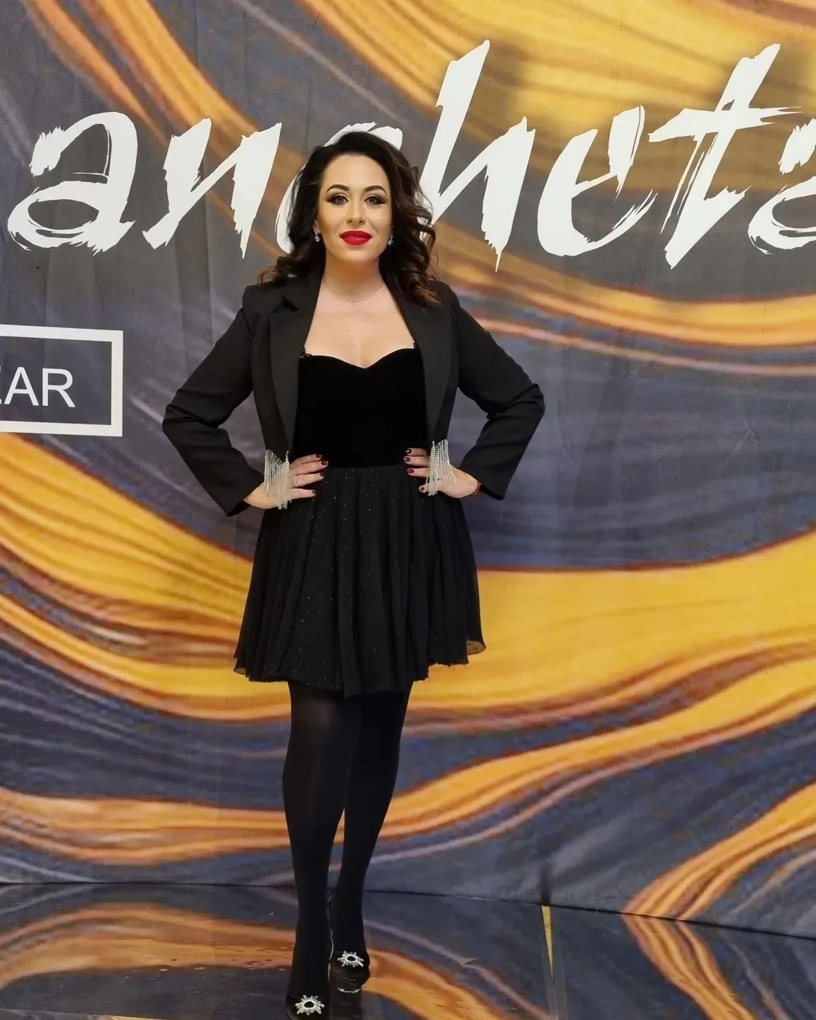 Mesajul Oanei Roman după ce s-a spus că Marius Elisei invită alte femei la cafea. Discuțiile ar fi avut loc pe internet. „Uneori anumite lucruri nu merg”