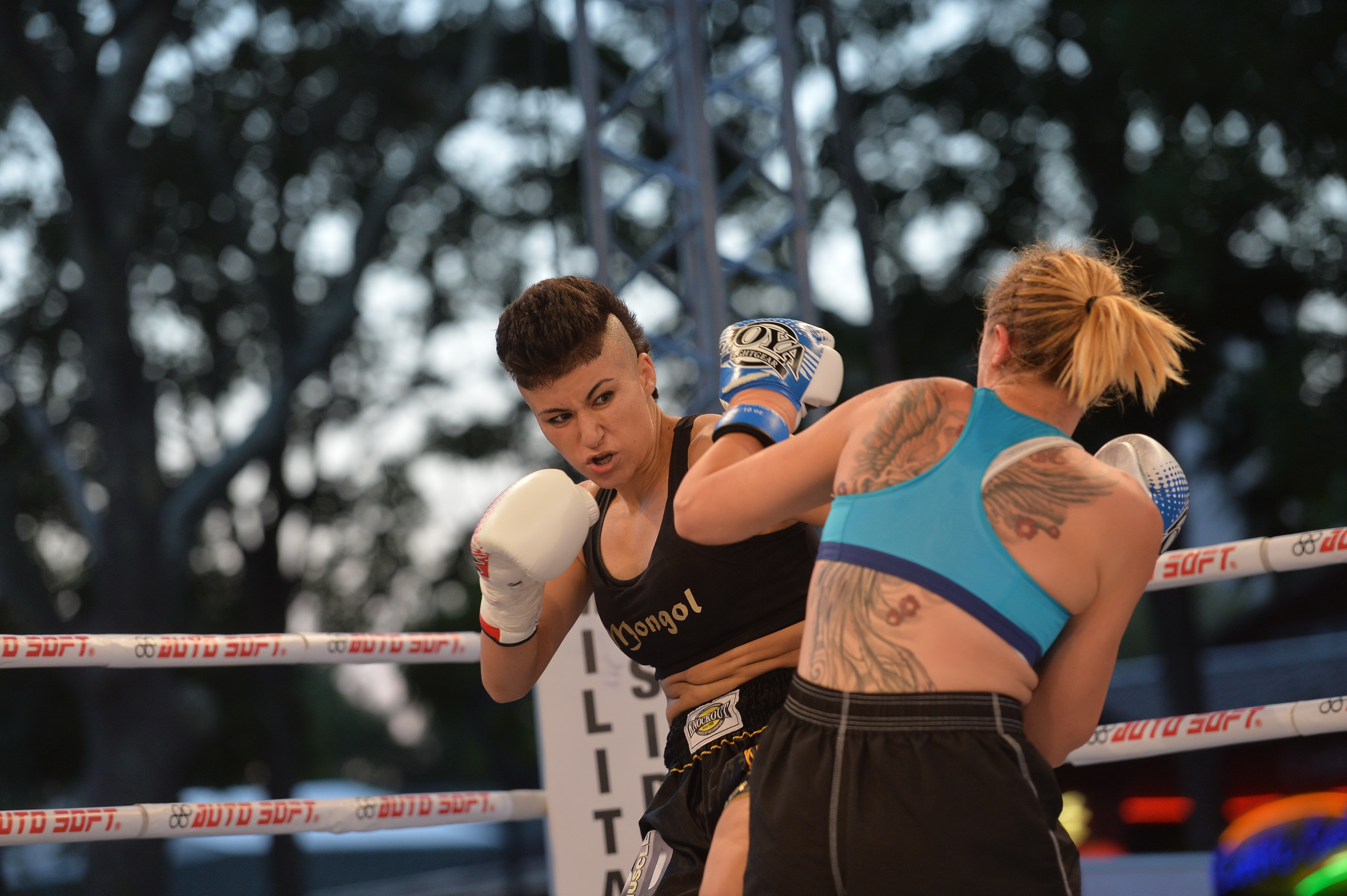 Andrei Stoica îşi păstrează centura de campion mondial / GALERIE FOTO&VIDEO