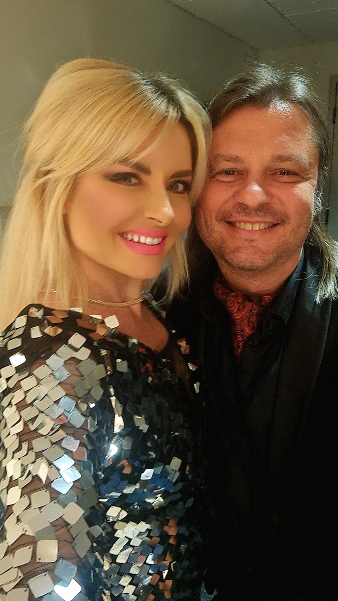 Iana Novac și Octavian Dobrotă au aniversat 20 de ani de căsnicie. Ce spune artista despre al treilea copil. „Părinții mei ne ajută”