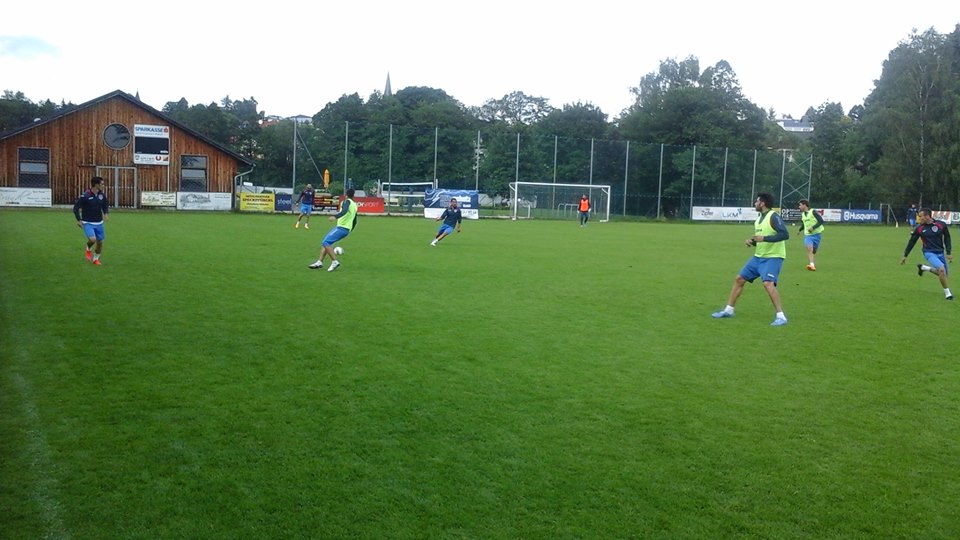 Dan Petrescu testează doi fotbaliști olandezi în Austria