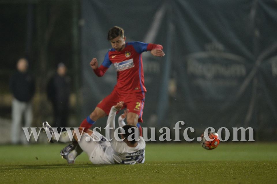 În stagiul din Turcia, Steaua a bătut clar formația maghiară Ujpest. ^Campionii României au avut parte de o surpriză în cantonament / GALERIE FOTO