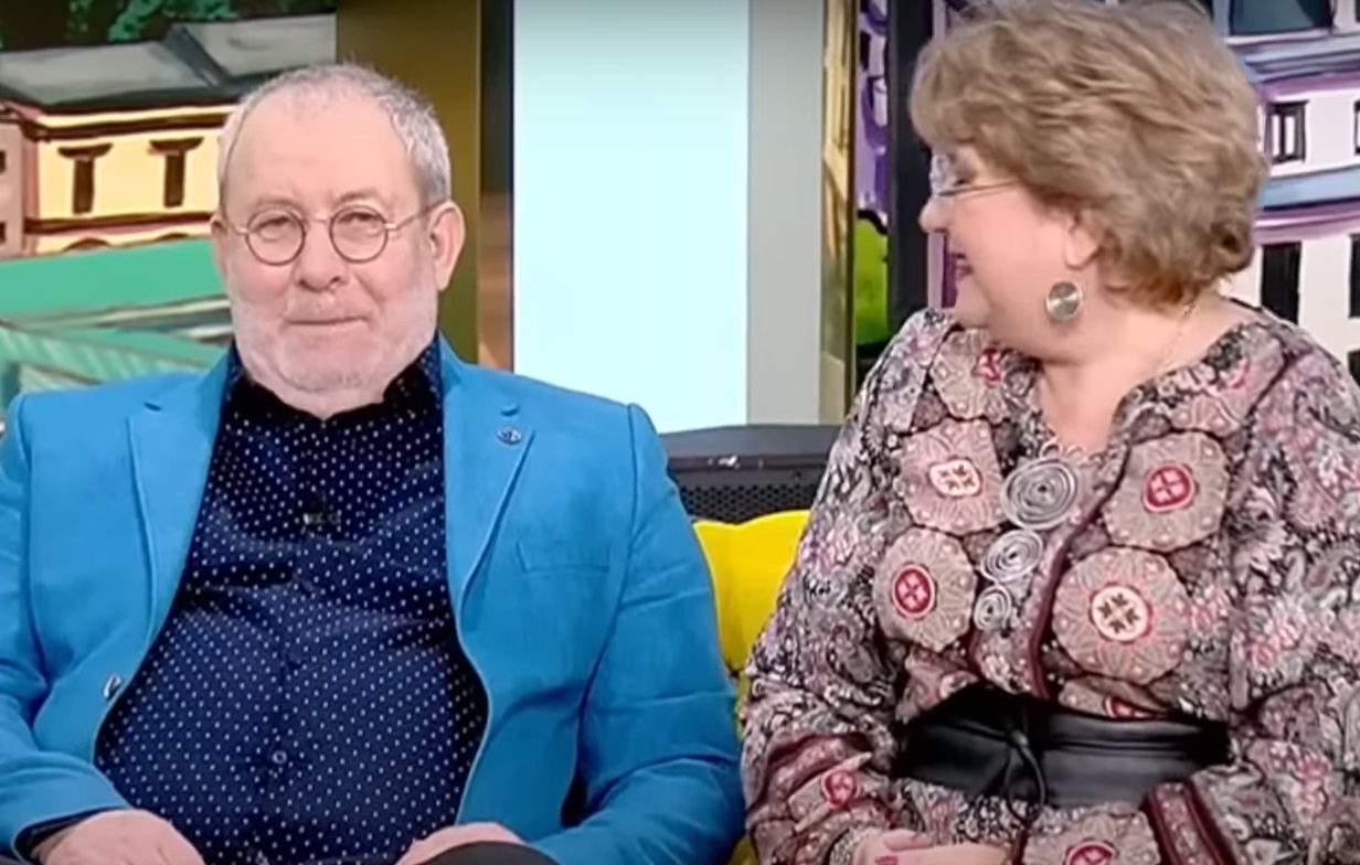 Cine e și cu ce se ocupă sora lui Busu. Au apărut împreună la Pro TV pentru prima oară: „Nu ne-am certat niciodată”