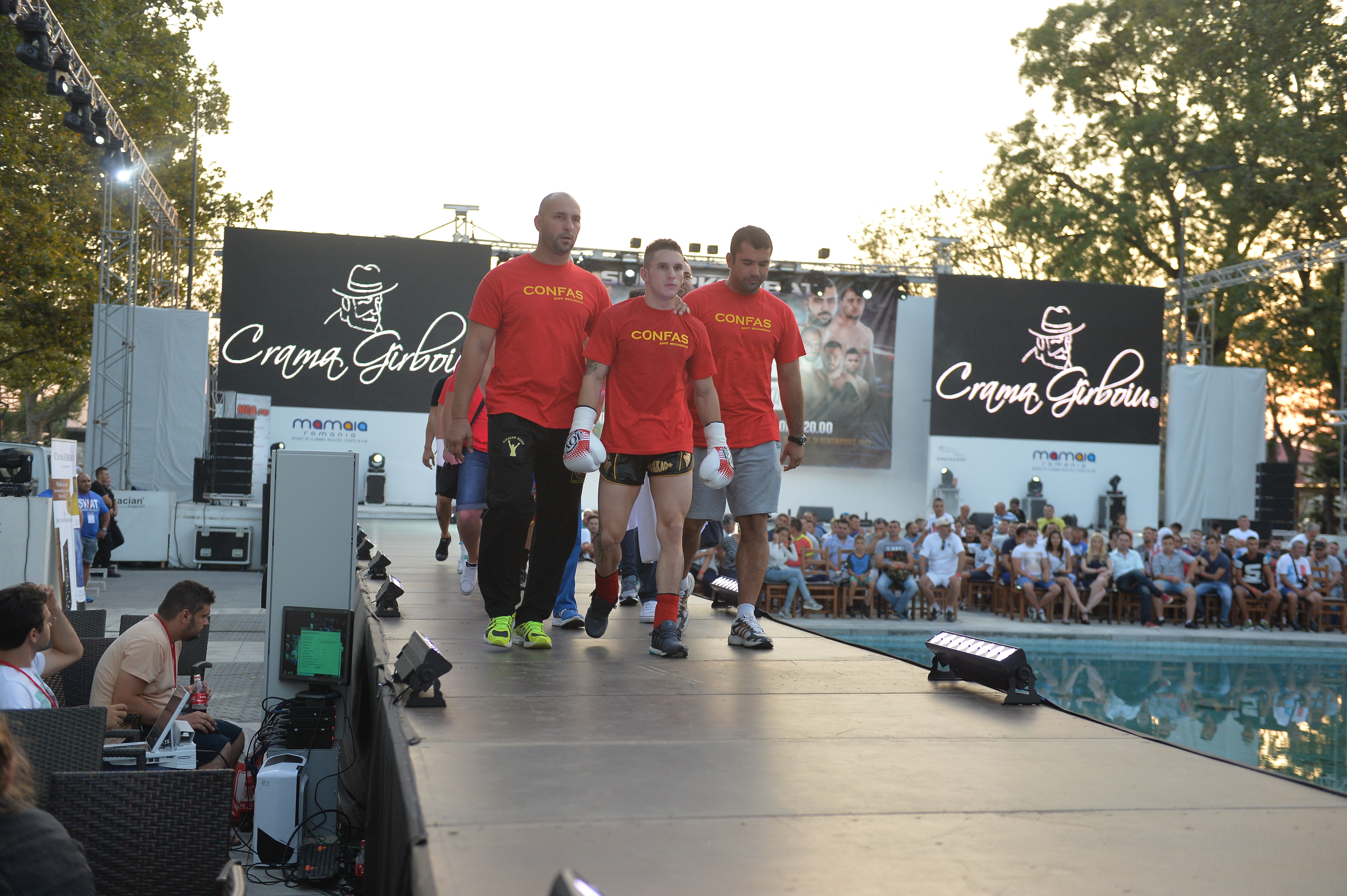 Andrei Stoica îşi păstrează centura de campion mondial / GALERIE FOTO&VIDEO