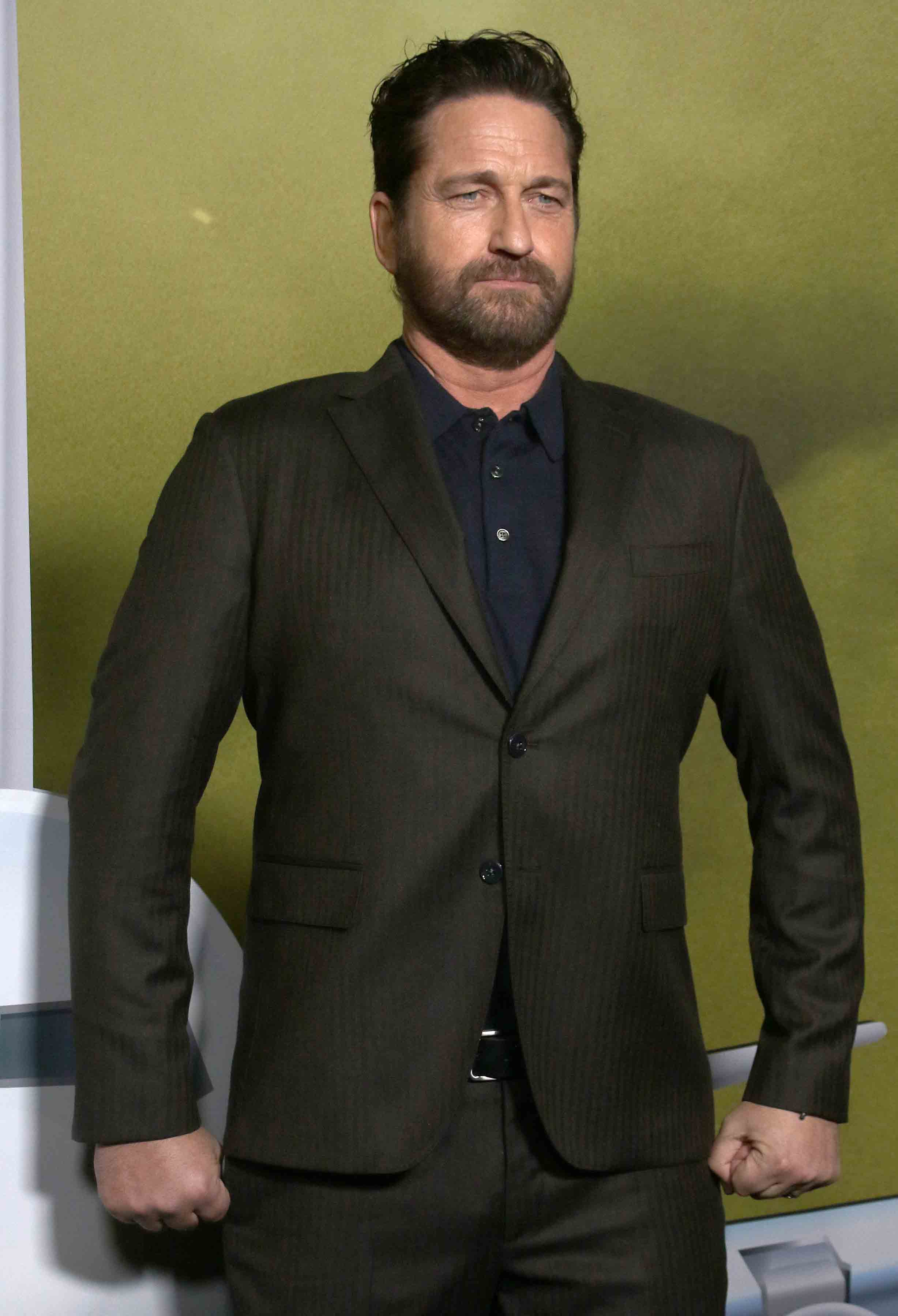 Hilary Swank a fost rănită de Gerard Butler la filmările pentru „P.S. I Love You”: „Am reușit să o bag în spital”
