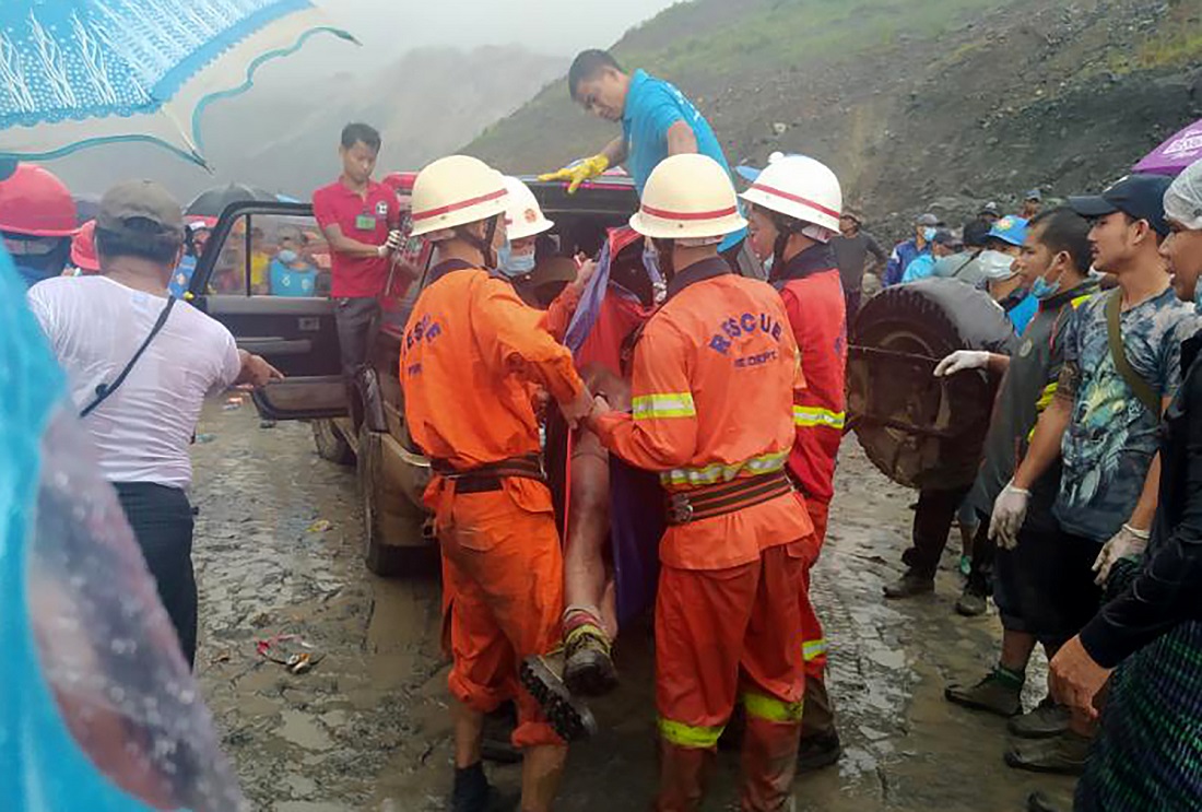 GALERIE FOTO | Cel puţin 113 persoane au murit într-un accident produs într-o mină din Myanmar