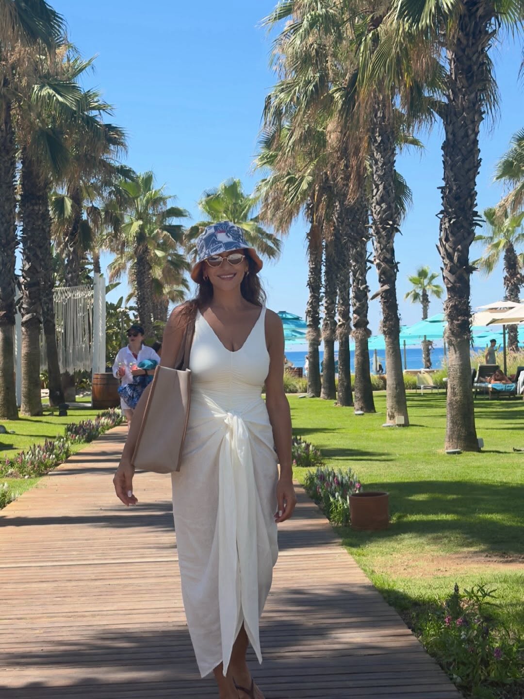 Imagini rare cu Claudia Pătrășcanu în costum de baie. Cum a apărut fosta soție a lui Gabi Bădălău în Turcia. „S-a dus pe val dieta mea”