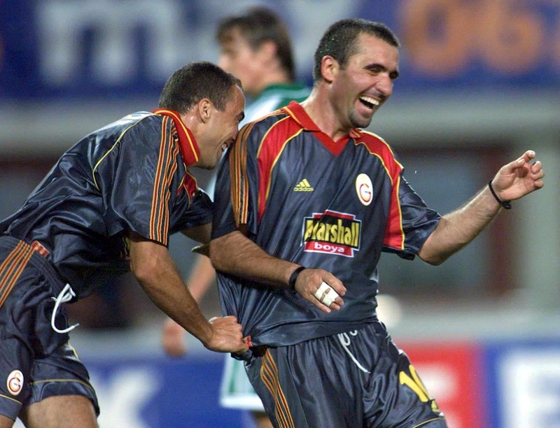 Cristi Brancu, dezvăluiri despre prima soție a lui Gheorghe Hagi: „M-am dus cu ea pe stadion, toți apăreau în jurul ei”. În 1990 s-a căsătorit cu Lena