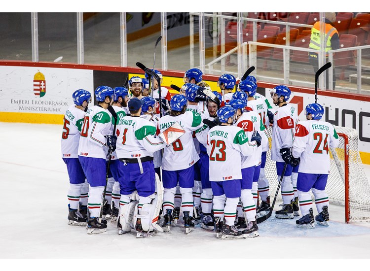 Marea Britanie și Italia au promovat în Grupa Mondială a Campionatului Mondial de hochei pe gheață. Calificare dramatică. Britanicii revin în elită după 24 de ani | FOTO&VIDEO