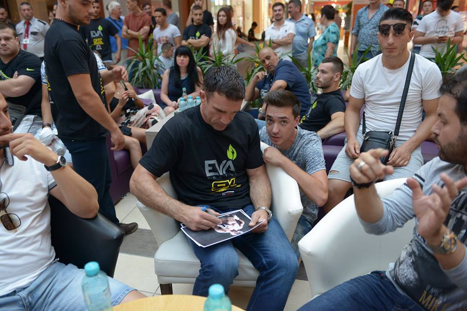 Superkombat. Peter Aerts a făcut senzație la Mamaia! Arată fabulos, la 45 de ani! GALERIE FOTO