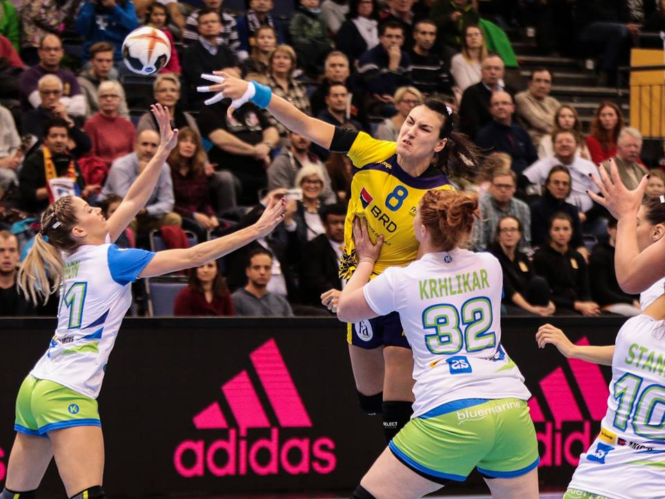 LIVE&VIDEO România - Angola, la Campionatul Mondial de handbal feminin 2017. Egal la pauză, chinurile facerii pentru succes! Joc împiedicat, echipa din Africa a condus și la patru goluri! Dar avem 4 victorii din 4