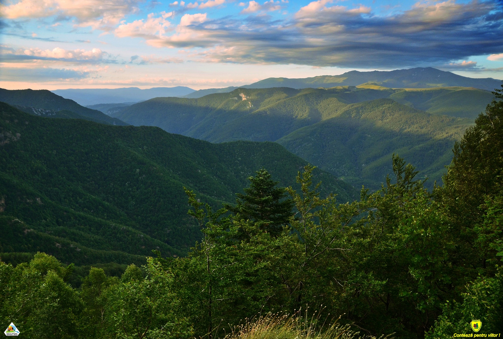 Ce parcuri naționale și parcuri naturale sunt în România. Care este diferența dintre un parc național și unul natural
