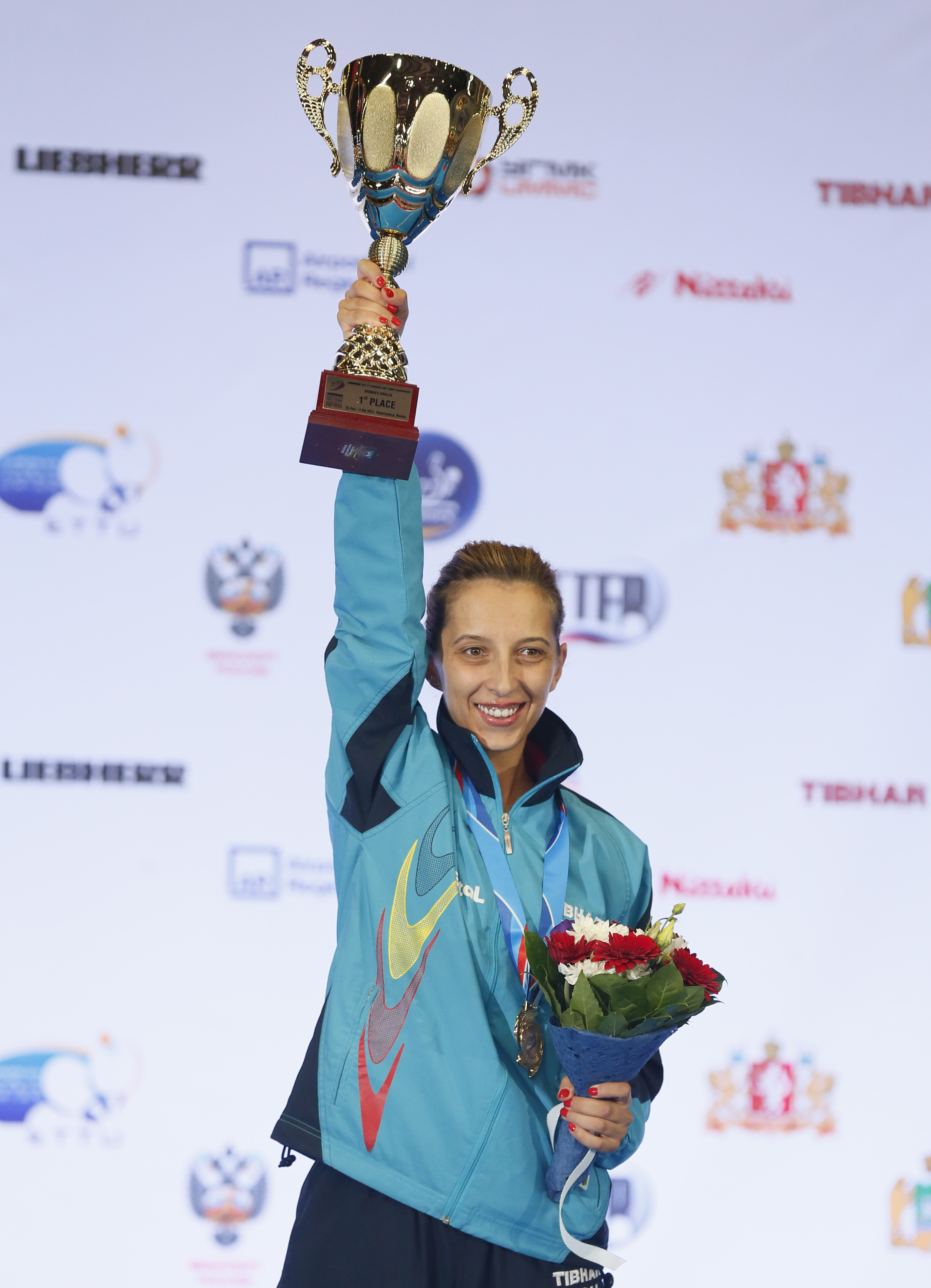 Eliza Samara a cucerit aurul continental la simplu şi a intrat în istoria tenisului de masă românesc alături de Maria Alexandru şi de Otilia Bădescu / LIVE BLOG & GALERIE FOTO & VIDEO