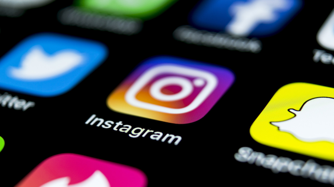Honnan tudja az Instagram, hogy miről beszéltük, ha nem hallgatja le a felhasználókat?