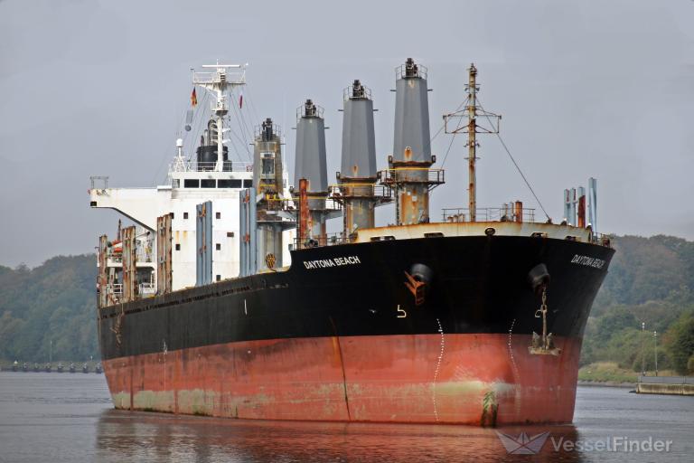 Liberia-flagged vessel among first ships moving through Strait of Hormuz after ceasefire