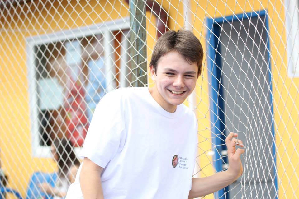 Baschetbalistul care nu aruncă la coş cartea! Andrei Arion are 15 ani și e unul dintre cei mai de perspectivă juniori de la Steaua CSM EximBank şi de la naţionala U16 / FOTO&VIDEO