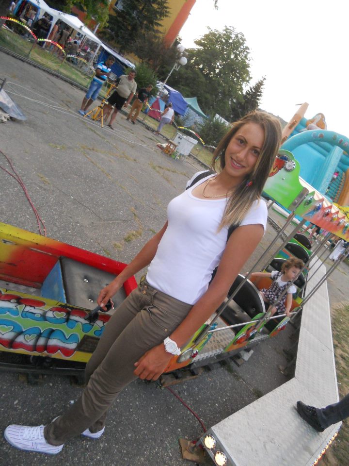 Partea frumoasă a canotajului! Denisa si Cristina au cucerit China. GALERIE cu puștoicele minune!