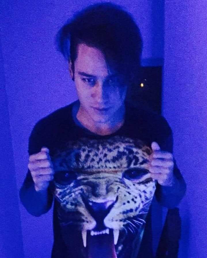 Cine este tânărul care a drogat și violat o adolescentă de 16 ani în timpul unui ritual satanic