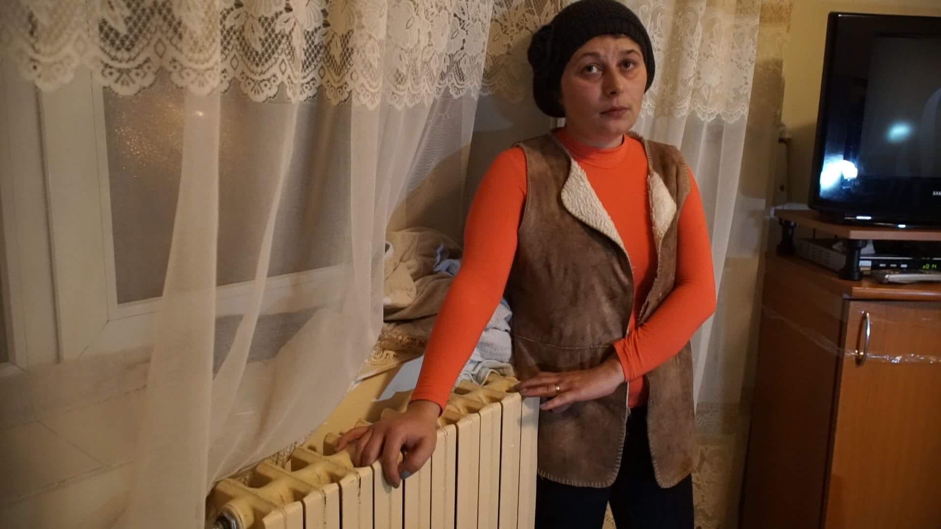 Câțiva restanțieri țin în frig și fără apă caldă 100 de familii din Botoșani
