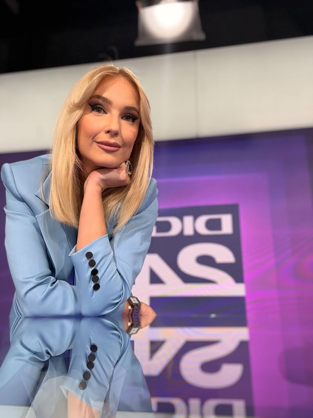 Cine este Teodora Tompea, jurnalista care se alătură echipei Observator Antena 1. „Vă aștept de luni până vineri. Cu nerăbdare”