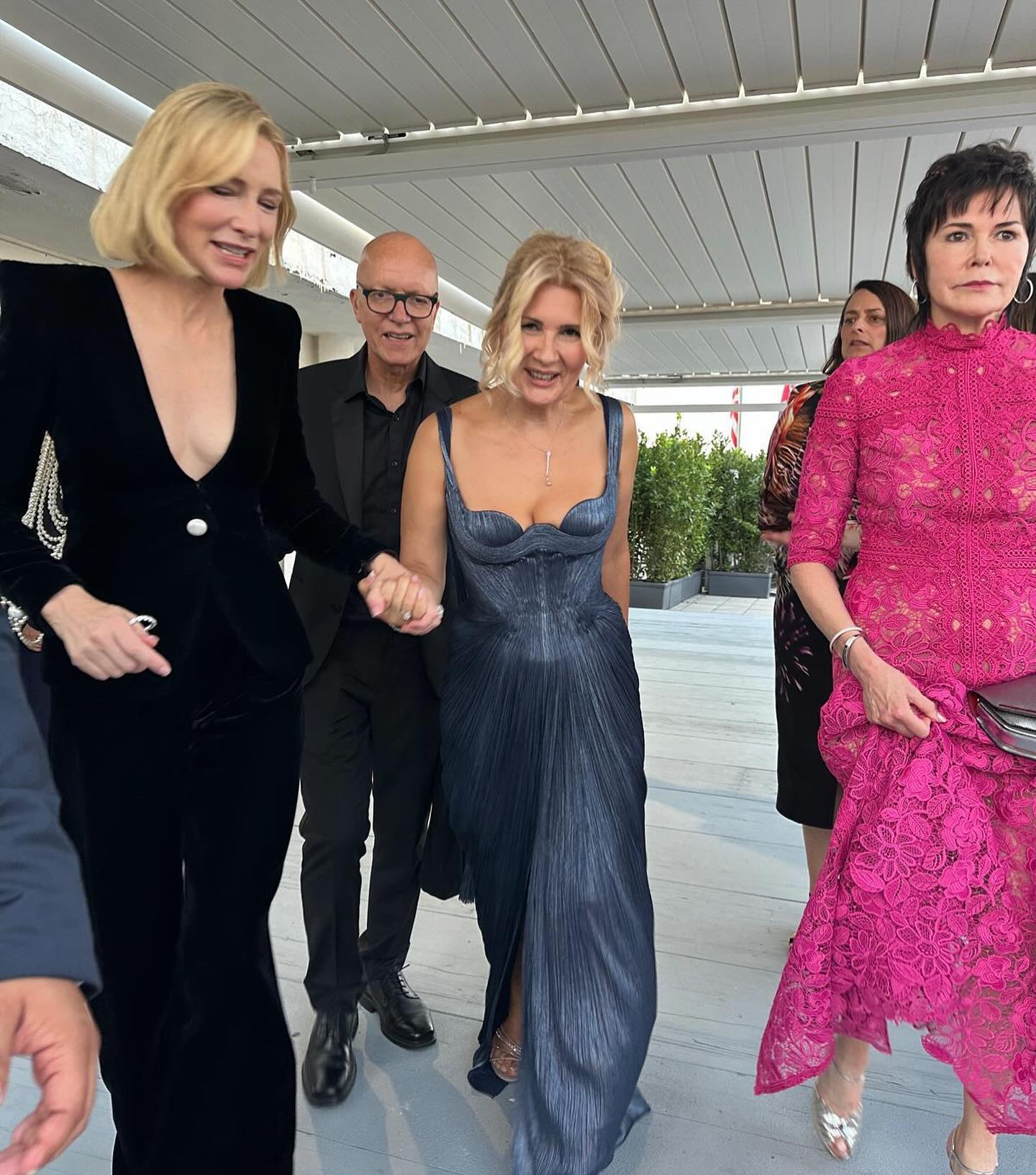 Alessandra Stoicescu, de mână cu Cate Blanchett la Festivalul de Film de la Veneția. Actrița a vorbit cu prezentatoarea: „Mulțumesc pentru magie”