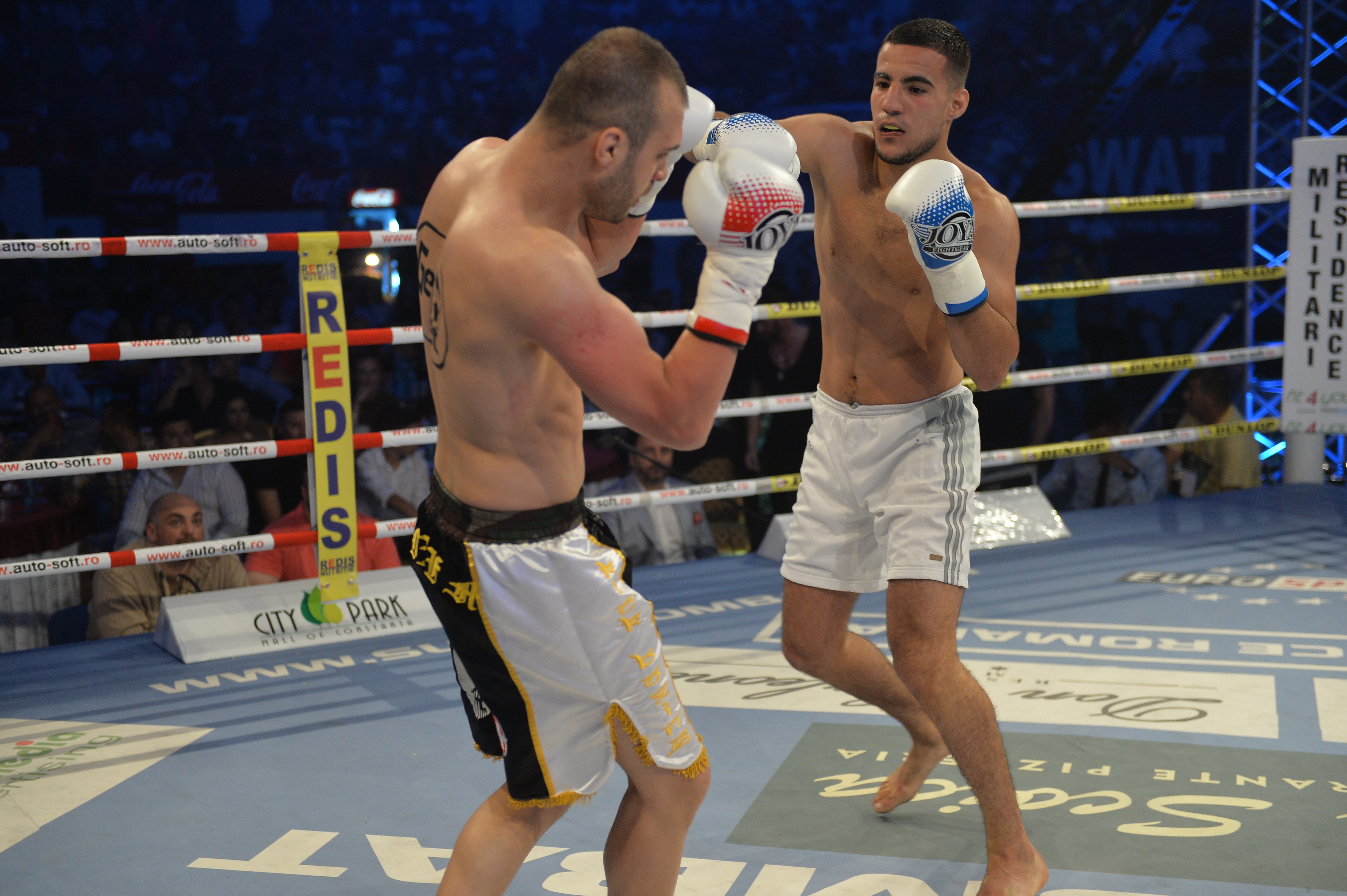 SUPERKOMBAT CONSTANȚA: Cătălin Moroșanu l-a distrus pe gigantul de 2,07 metri / REZULTATE & GALERIE FOTO & VIDEO