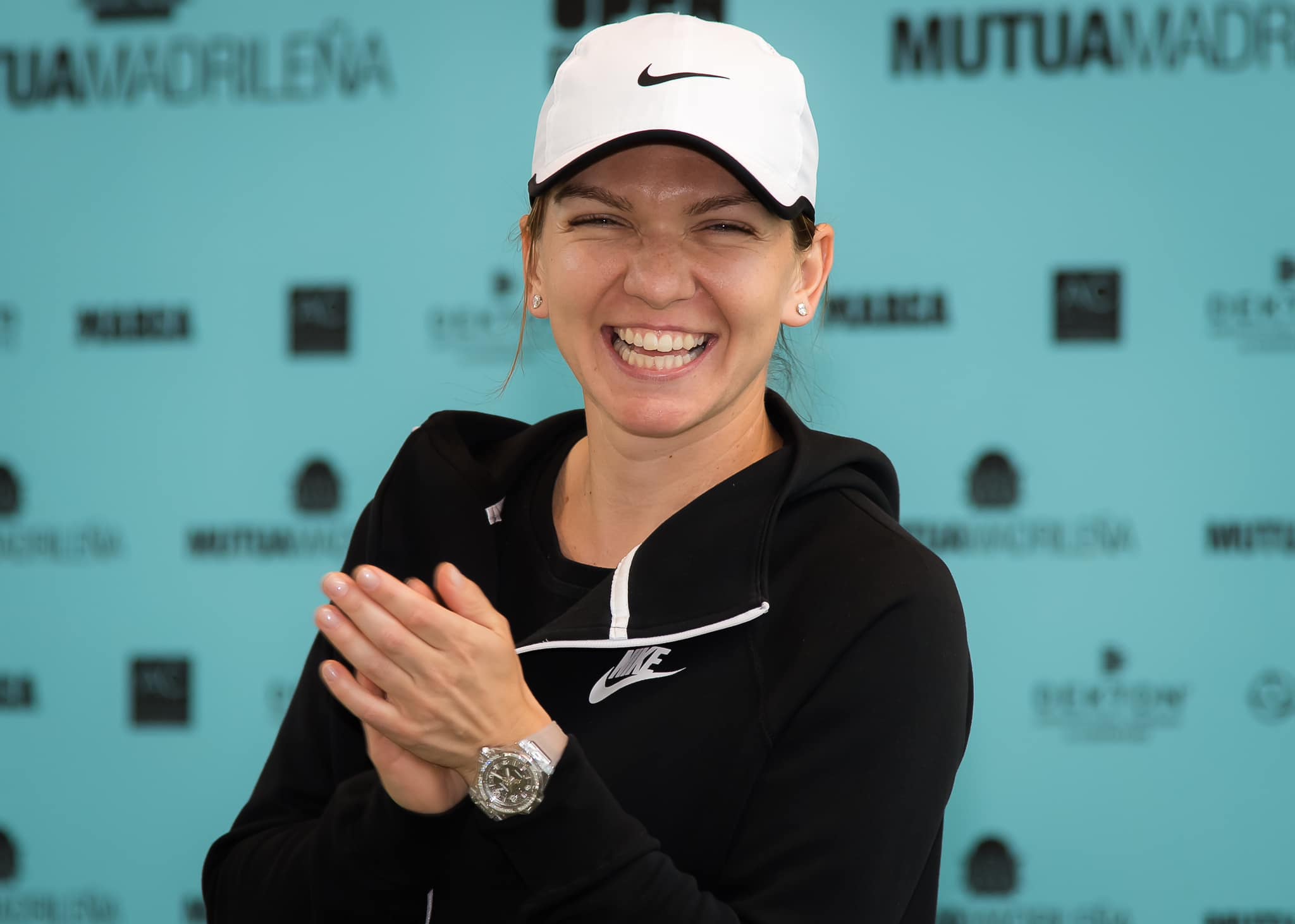 Cât costă să te cazezi în hotelul Simonei Halep din Poiana Brașov, în luna decembrie. Proprietatea pune la dispoziție un centru de fitness și o saună