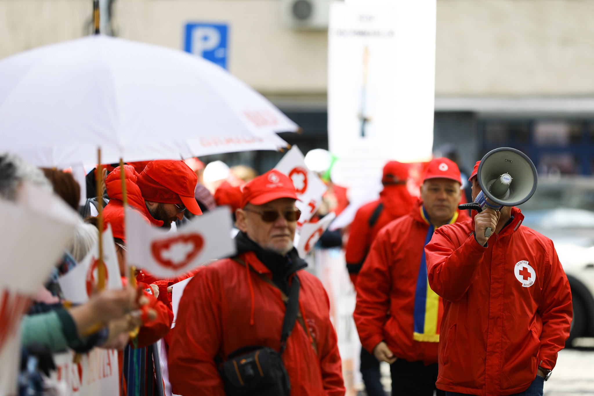 UPDATE / Sorina Pintea, după întâlnirea cu sindicaliștii: "Nu am ajuns la niciun acord". Sanitas: "Vom continua cu protestul"